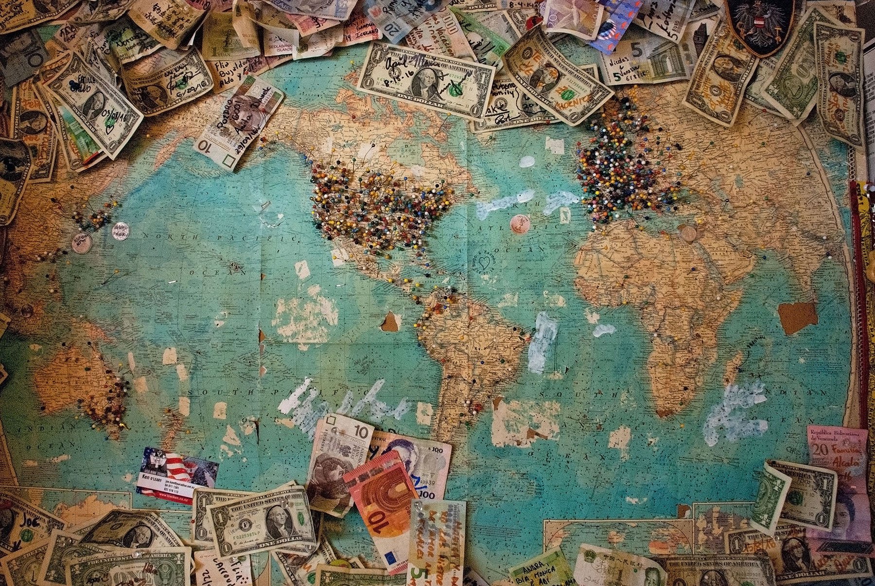 bg-global-1800.jpg